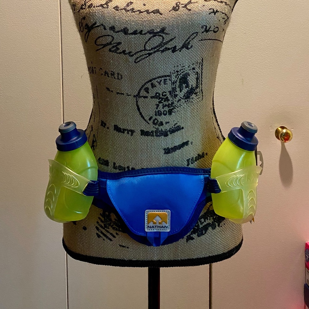 NWT Nathan Hydration Belt